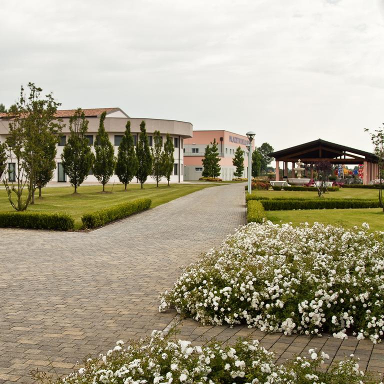 Hotel Novarello Granozzo con Monticello Bagian luar foto