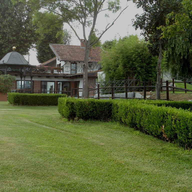Hotel Novarello Granozzo con Monticello Bagian luar foto