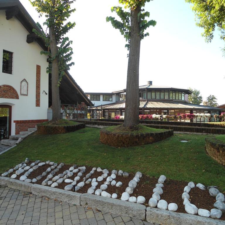 Hotel Novarello Granozzo con Monticello Bagian luar foto